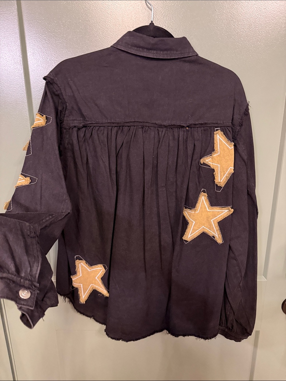 NEW POL black button-front shirt with gold star patches - Picture 8 of 8